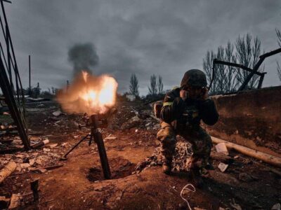 Наші військові показали, як нищать ворога з мінометів та гранатометів  
