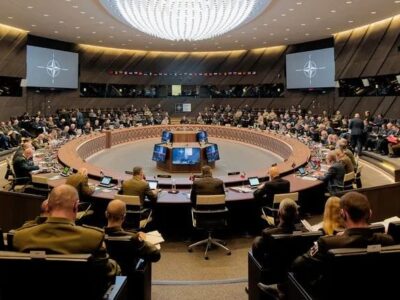 Військове керівництво НАТО входить до нової ери колективної оборони  