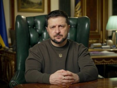 24 лютого мільйони з нас зробили вибір: не білий прапор, а синьо-жовтий стяг — Президент  