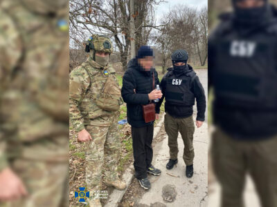 СБУ затримала директора рекламного агентства, яке виготовляло агітаційні плакати для псевдореферендуму рф  