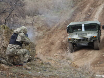 Прорватися крізь засідки й виконати завдання — як навчають водіїв елітного підрозділу ВМС  