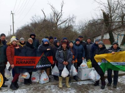 Спецпризначенці ГУР МОУ та волонтери доставили мешканцям Харківщини близько пів тисячі продуктових наборів  