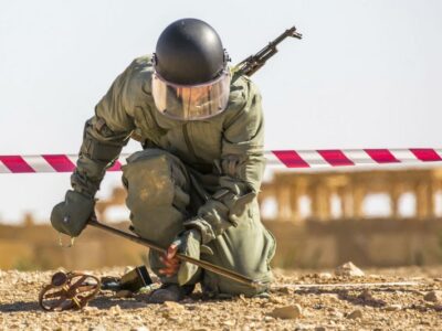 Жозеп Боррель оголосив про надання Україні 25 млн євро на розмінування територій  