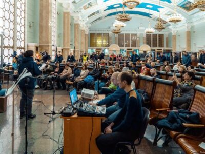 «Залізна евакуація» — відбулась презентація книги, присвяченої українським залізничникам  