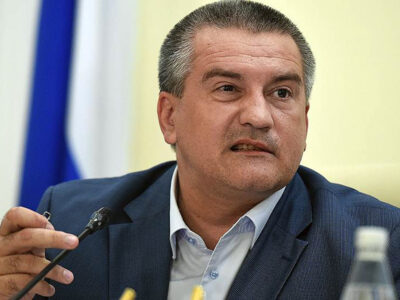 Кримські колаборанти просять путіна звести «запасну оборону»  