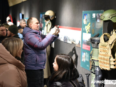 У Києві відкрилась виставка «24.02» про події та сенси, які ведуть нас до перемоги  