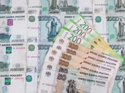 Кремлівці дотискають великий бізнес податком «на війну»  