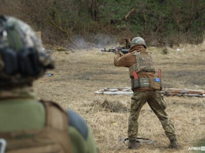На Київщині тривають навчання інструкторів бригади Сил тероборони ЗСУ  