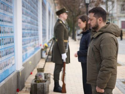 Президент України і Прем’єр Фінляндії вшанували пам’ять загиблих захисників України  