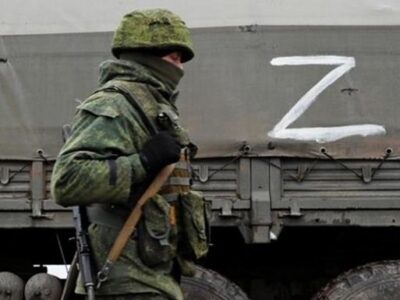 На тимчасово захопленій Луганщині окупанти вводять спецперепустки на пересування