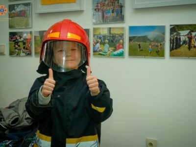 Учасники благодійного проєкту «Мій тато — Герой» відвідали тернопільських рятувальників