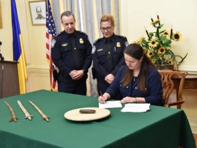Україна повернула культурні цінності, які росіяни намагалися ввезти до США  