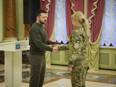 Президент вручив державні нагороди жінкам, які захищають Україну  