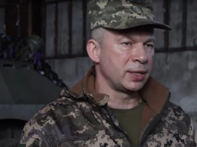 Маємо виснажити сили противника під Бахмутом та нанести йому тяжких втрат — Олександр Сирський  