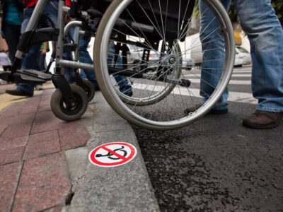 Чи доступні українські міста для маломобільних ветеранів  