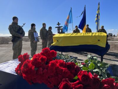 На Дніпропетровщині попрощались із військовим льотчиком Олександром Щербаковим  