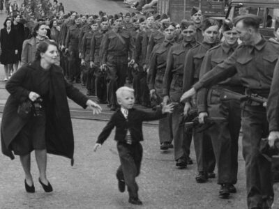 Дещо про світову історію мобілізацій у війну  