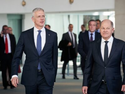 Прем’єр-міністр Латвії: ЄС повинна збільшити виробництво зброї та продовжувати підтримку України  