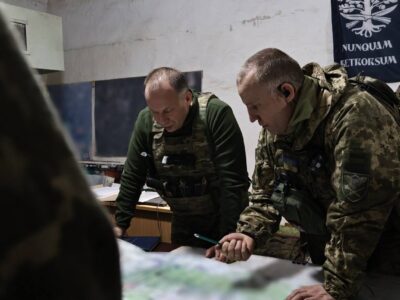 Захисники Бахмута тримають східний фронт, аби виграти час для контрнаступу  