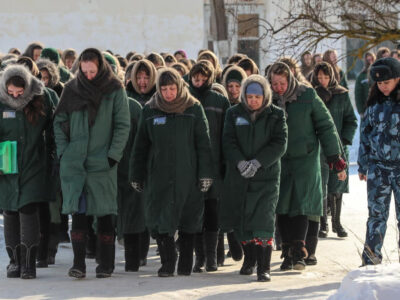 Жіночі тюрми поповнюють запаси гарматного м’яса російських військ на українському Донбасі  