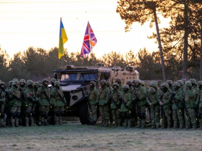 Велика Британія навчить 20 тисяч українських солдатів у 2023 році  
