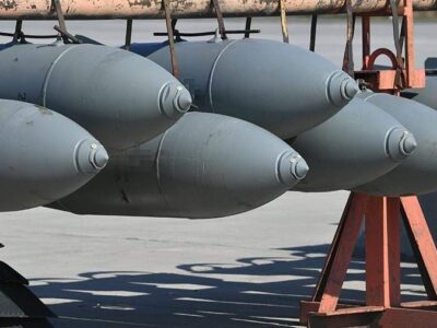 Противник продовжує застосовувати від 10 до 20 авіабомб за добу по всій лінії розмежування — Юрій Ігнат  