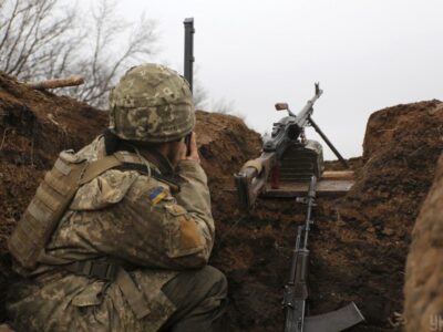 На Бахмутському, Авдіївському та Мар’їнському напрямках було відбито близько 40 атак противника