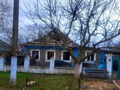 На Херсонщині армія рф обстріляла два села керованими авіабомбами  