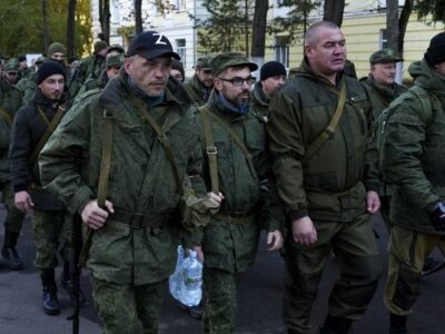 Багато росіян підробляють довідки про хвороби, щоб не повертатися на фронт — перехоплення ГУР  