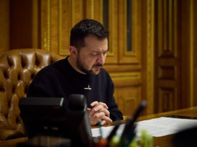 Володимир Зеленський обговорив з Президентом Єврокомісії черговий пакет санкцій  