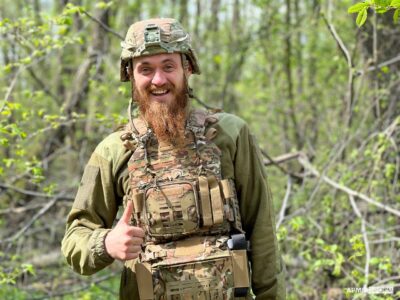 «На бойових виїздах ніколи не розслабляємось, адже рашисти не припиняють обстрілів», — десантник «Борода»  