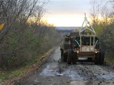 Як працюють системи лінійного розмінування M58 (США) і Minröjningsorm (Швеція)  