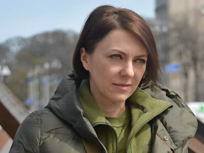 Ворог цілиться навіть по цивільних автівках, котрі намагаються виїхати з Бахмута  