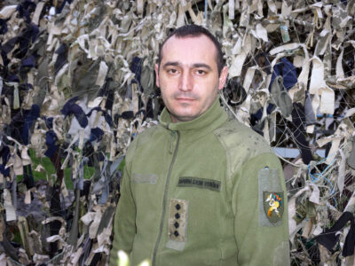 Після бойового поранення воїн-піхотинець став працювати з офіцерами запасу  