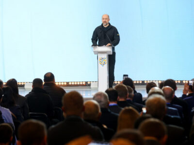 Партнери готові до патронату над постраждалими від війни громадами — Денис Шмигаль  