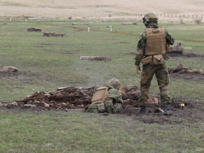 У Британії інструктори нацгвардії Норвегії проводять вогневу підготовку українських військових  