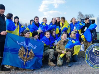 З полону вдалося повернути ще сотню українських військовослужбовців  