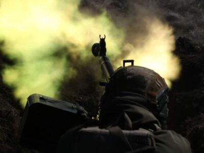 Захисники Бахмута та Мар’їнки за добу відбили понад 60 атак противника  