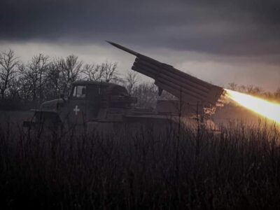 Агресор протягом доби вів безуспішні наступальні дії на Бахмутському, Авдіївському та Мар’їнському напрямках  