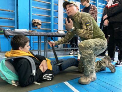 На Черкащині дітей навчали військовій справі  