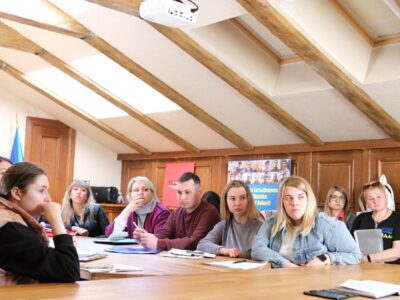 Україна намагається передусім забрати важкопоранених, хворих і жінок — Координаційний штаб  