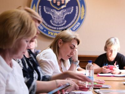 Родичі полонених  морпіхів зустрілися з представниками Координаційного штабу  