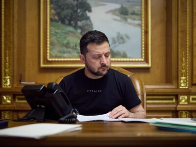 Глава держави під час розмови з Хун Сеном відзначив підготовку в Камбоджі українських спеціалістів з розмінування  