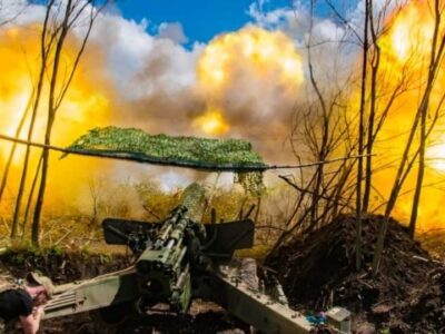 Ворог зосередився на чотирьох напрямках, за Бахмут і Мар’їнку ведуться важкі бої  