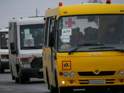 На Харківщині в 10 населених пунктах оголошено примусову евакуацію дітей  