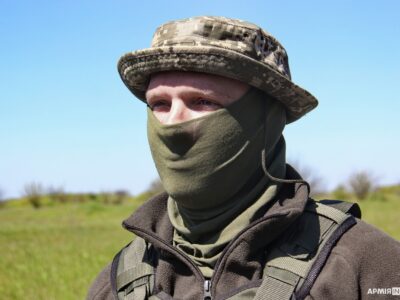 «Ми нищимо ворога точково. Загарбники діють інакше» — офіцер Олексій  