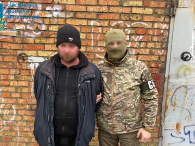 Мешканця Чорнобаївки обвинувачують у розселенні окупантів та ремонті їхньої техніки  