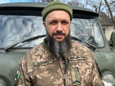 З усіма труднощами борюся молитвою. Вона мені дуже допомагає — військовослужбовець Іван  