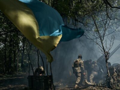 Президент України: Стійкість і відвага наших воїнів у боях зараз — це незалежність України, яка буде завжди  