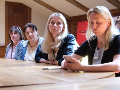 Україна проводить перемовини з російською стороною щодо повернення з полону строковиків  